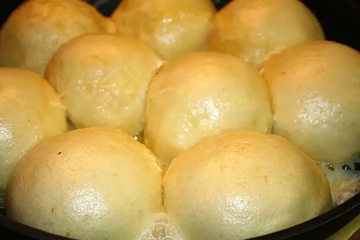 Süß und köstlich Dampfnudeln Rezept
