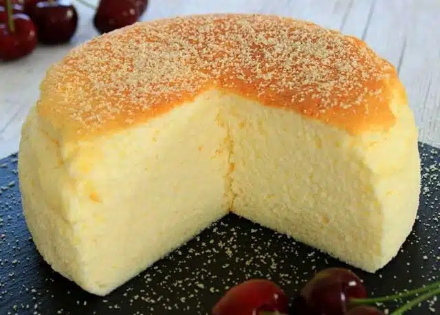 „Zuckerwatte-Kuchen“ 3 Zutaten Japanischer Käsekuchen Rezept