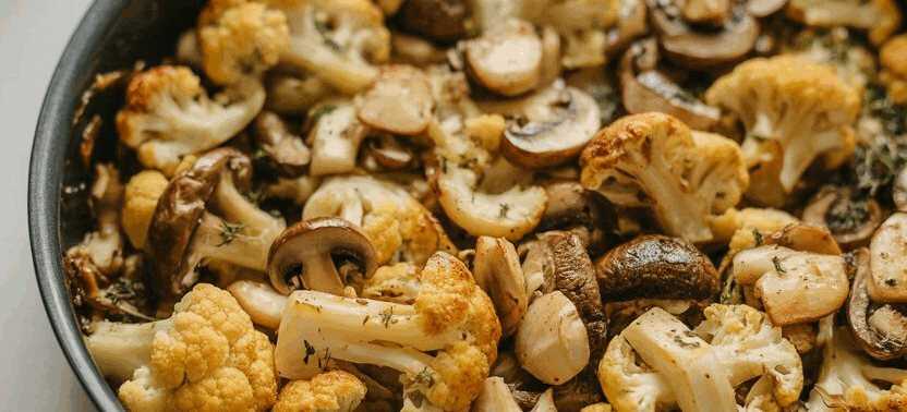 Blumenkohl Champignons Pfanne mit Knoblauch in 15 Minuten! – so sieht es fertig aus