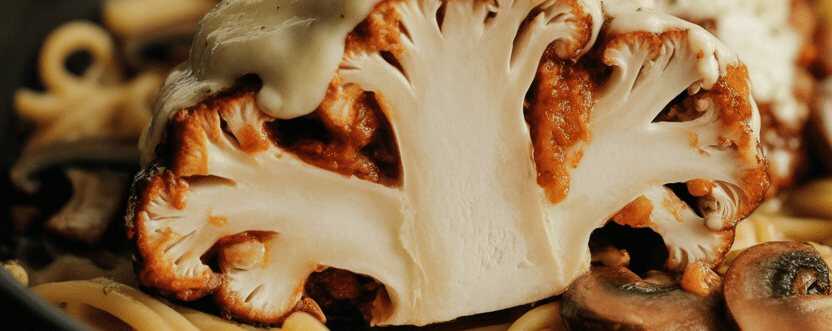 Blumenkohlsteak mit Champignons & 200 g Mozzarella