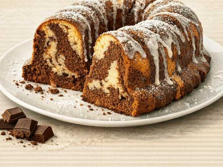 Entdecke das geheime Rezept für den saftigsten Eierlikör-Marmorkuchen!