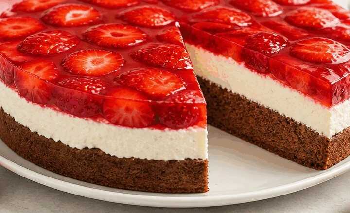 Erdbeertraum: Verführerischer Kuchen mit Quark und Mascarpone-Creme Rezept