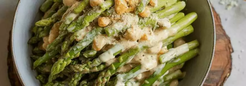 Spargelsalat mit 250 g Sahne den ich jedes Jahr bereite