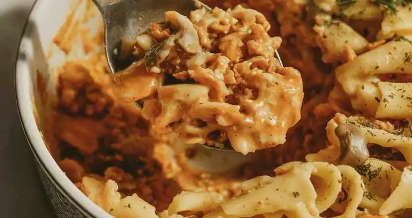 Feldsalat mit Kartoffelwürfeln