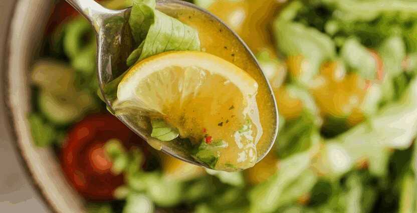 Grüner Salat mit Zitronenvinaigrette