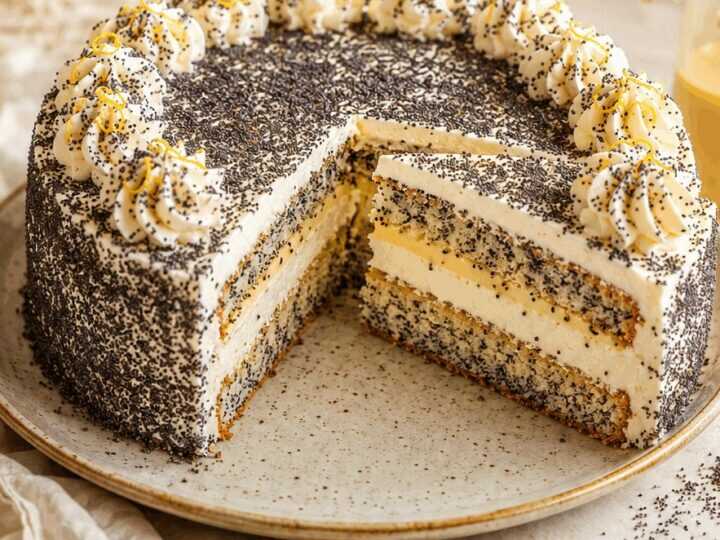 Himmlisches Rezept: Mohn-Eierlikörtorte mit Mascarpone, das Sie probieren müssen!