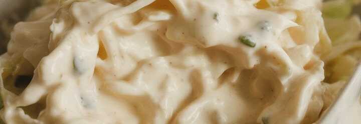 Jamie Oliver’s Salat mit 1 kg Weißkohl & 150 ml Mayonnaise