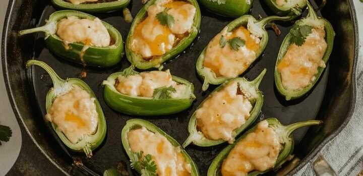 Käsegefüllte Jalapeños aus der Heißluftfritteuse