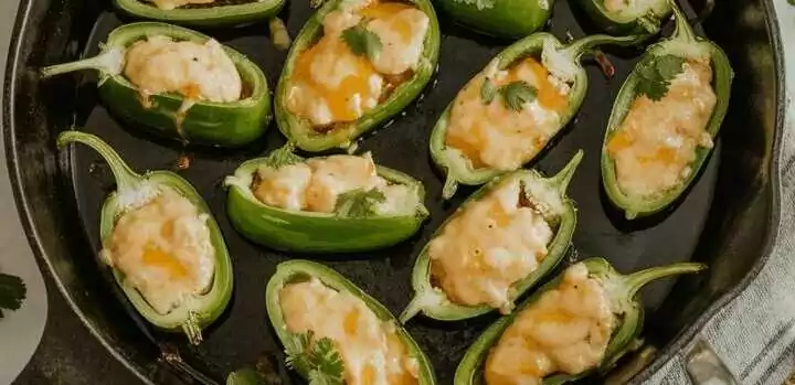 Käsegefüllte Jalapeños aus der Heißluftfritteuse