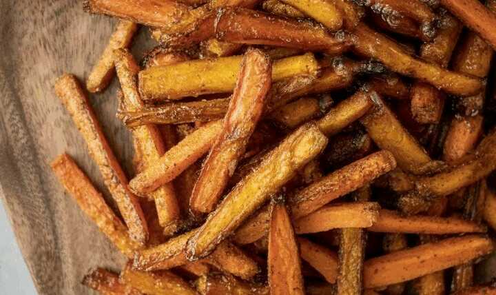 Karotten-Sticks mit Honig aus dem Airfryer