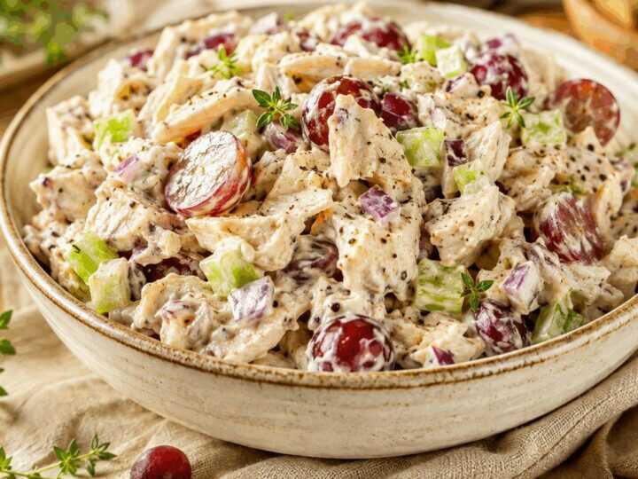 Köstliches Rezept für cremigen Hähnchensalat: So einfach und unwiderstehlich!