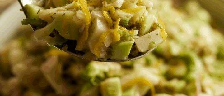 Kohlrabisalat mit Zitronensaft