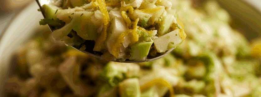 Kohlrabisalat mit Zitronensaft