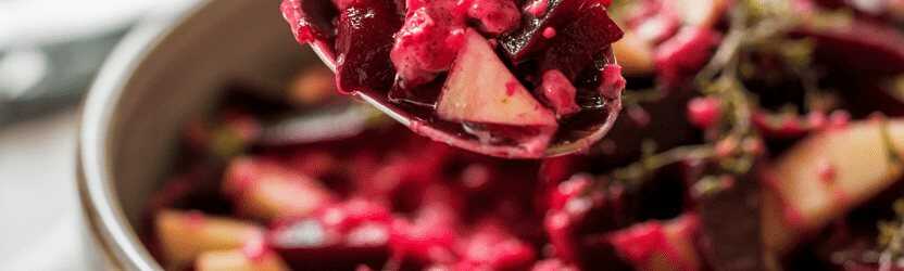 Omas Rote-Bete-Apfelsalat klassisch – so sieht es fertig aus