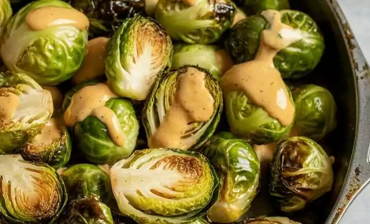 Rosenkohl mit Senf-Dressing aus dem Airfryer