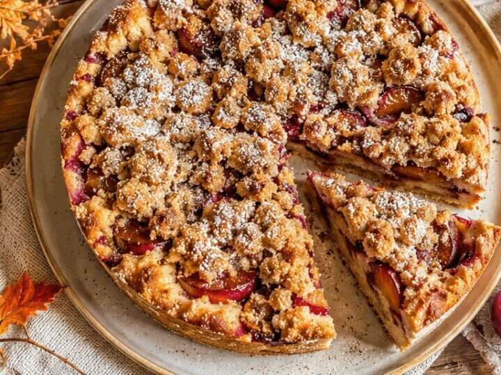 Saftiger Pflaumenkuchen: Verführerisch mit Zimtstreuseln und Quark-Öl-Teig!