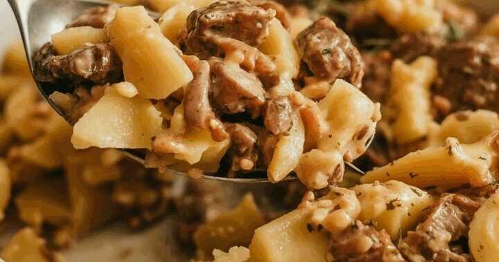 Salat mit Bratkartoffelwürfeln
