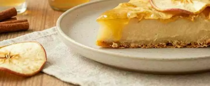 Apfelkuchen-Likör: Schmeckt wie ein Stück Kuchen im Glas!