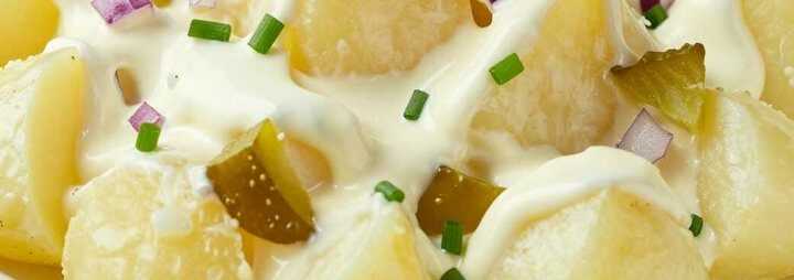 Kartoffelsalat mit Mayonnaise wie bei Oma: Das Weihnachts-Original!