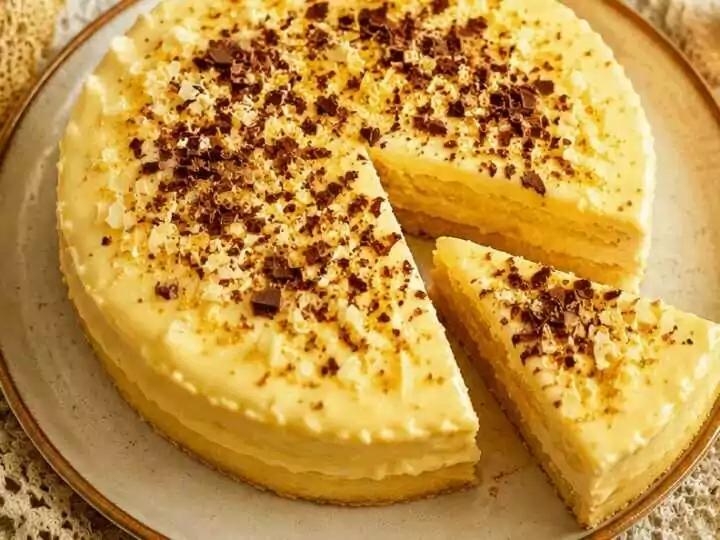 Köstliche Eierlikörtorte: So gelingt sie ganz ohne Mehl!