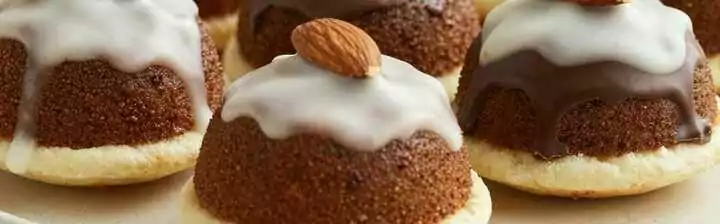 Lebkuchen wie vom Weihnachtsmarkt: Weich, würzig und lange haltbar!