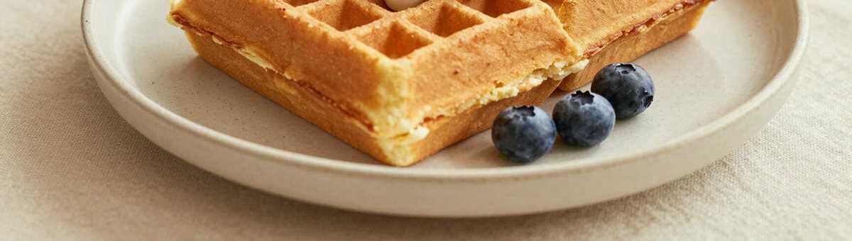 Quark-Waffeln mit 250 g Quark: Weich, saftig und ohne Butter!