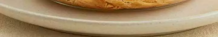 Windbeutel-Dessert mit Kirschen: In 10 Minuten geschichtet, ohne Backen!