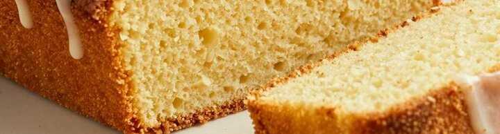 Zitronenkuchen aus der Kastenform: So saftig, dass er nie trocken wird!