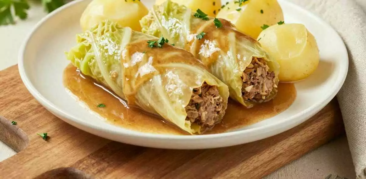 Kohlrouladen wie bei Oma: Das Winteressen, das immer gelingt!