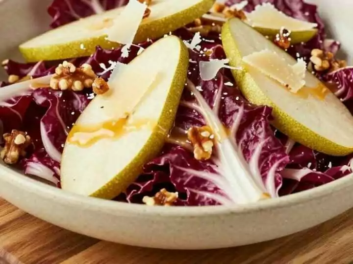 Radicchio-Salat mit Honig-Senf-Dressing: Die Bitterkeit gezähmt!
