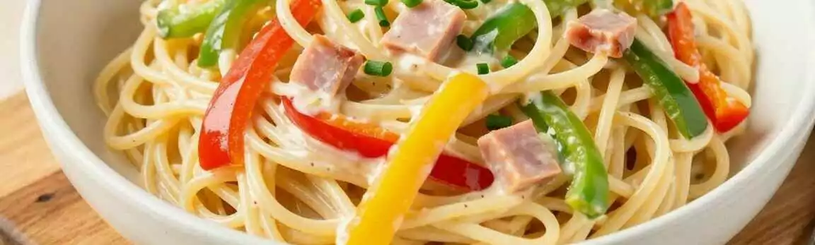 Spaghettisalat mit Paprika: Der Partyklassiker für 8 Personen!