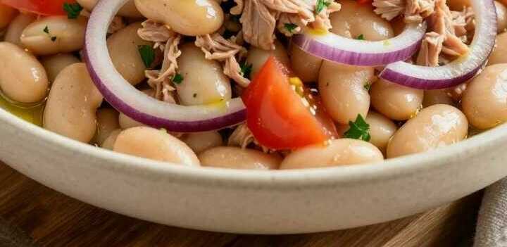 Thunfischsalat mit Bohnen: Eiweißreich, in 10 Minuten fertig!
