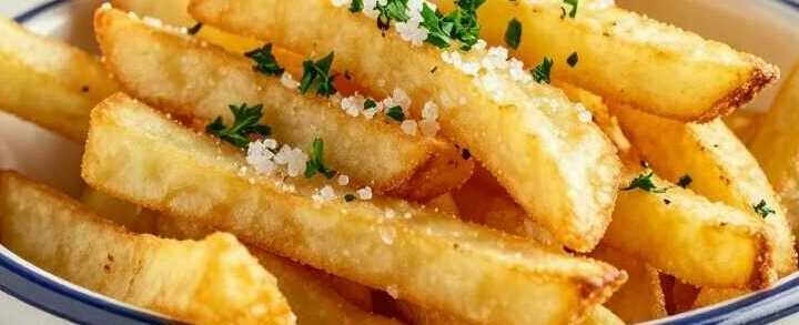 Tiefkühl-Pommes im Airfryer: Der richtige Trick für 20 Minuten!