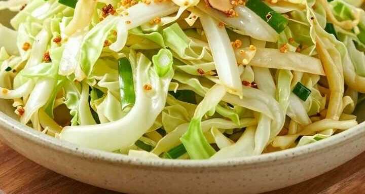 YumYum-Salat mit Chinakohl: Der Partysalat mit 6 Zutaten!